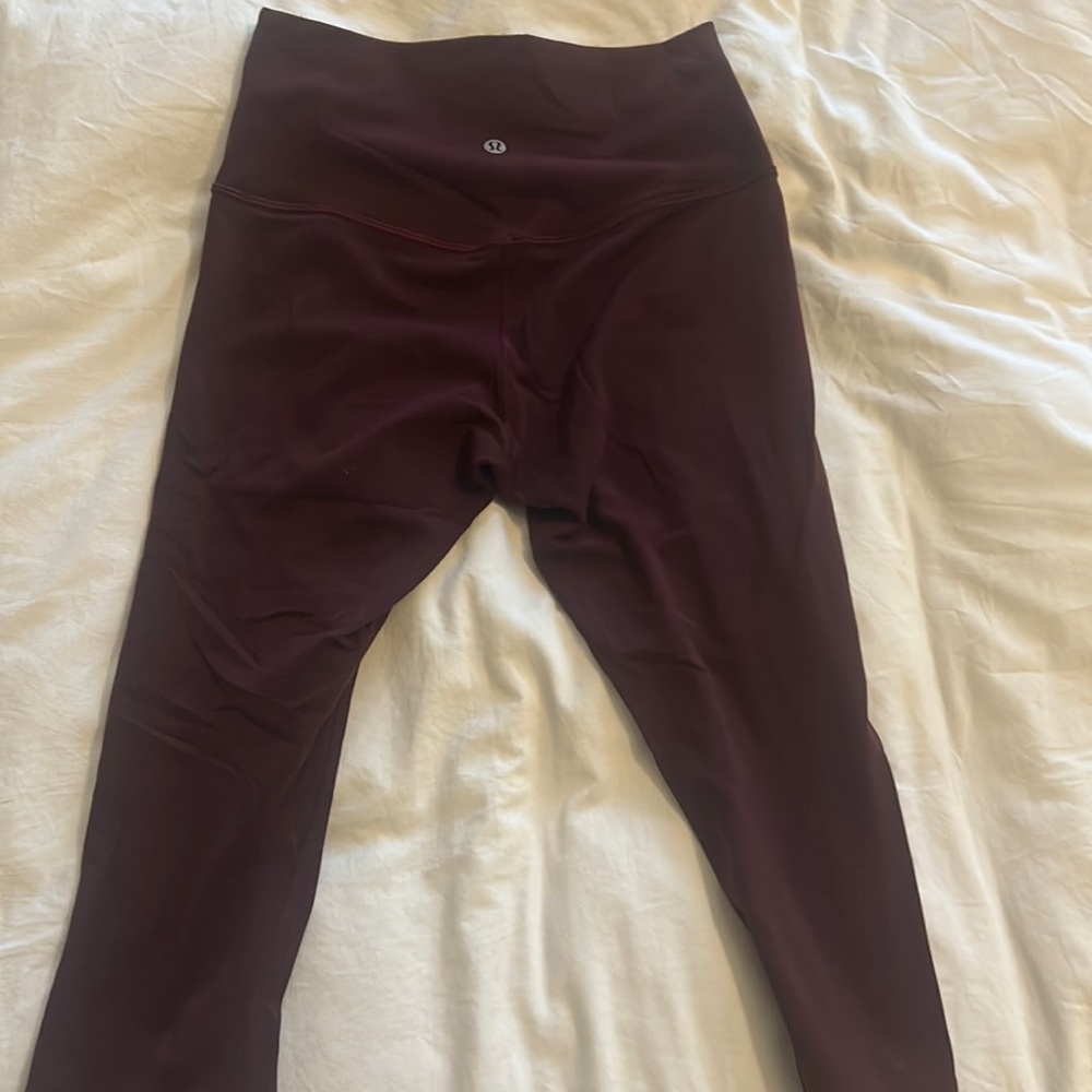 Maroon capri lululemon pants